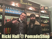 Die britische Stil- und Online-Ikone Ricki Hall zu Besuch im PomadeShop am 22. Februar 2016 in München  ©Foto: Dominik Kublan